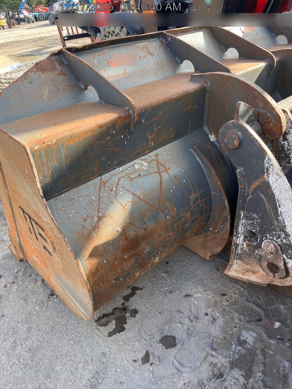 2017 WERK-BRAU 4 cu yd Bucket - Werk-Brau