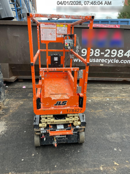 2021 JLG ES1330L
