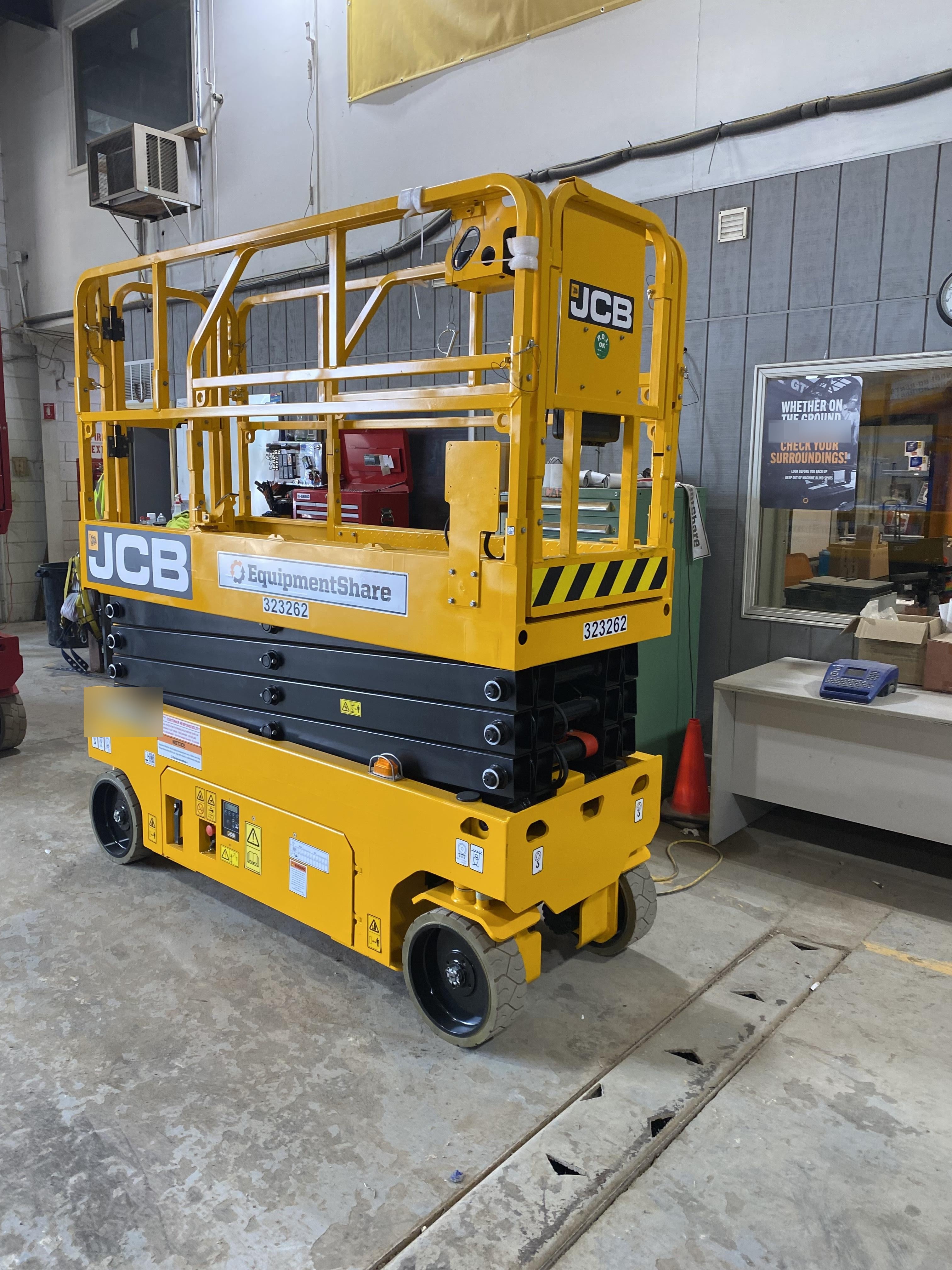 2023 JCB S2632E