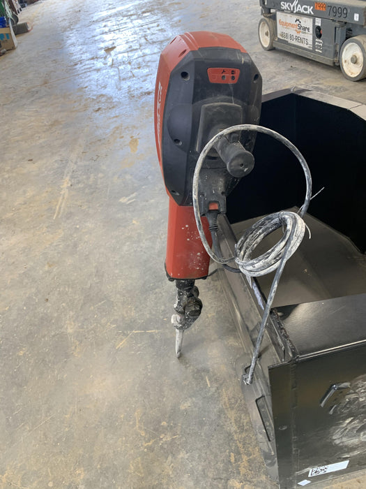 2020 HILTI TE 3000-AVR