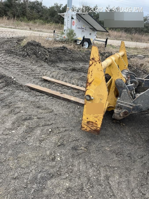 2020 JOHN DEERE 96" Loader Fork Carriage - John Deere