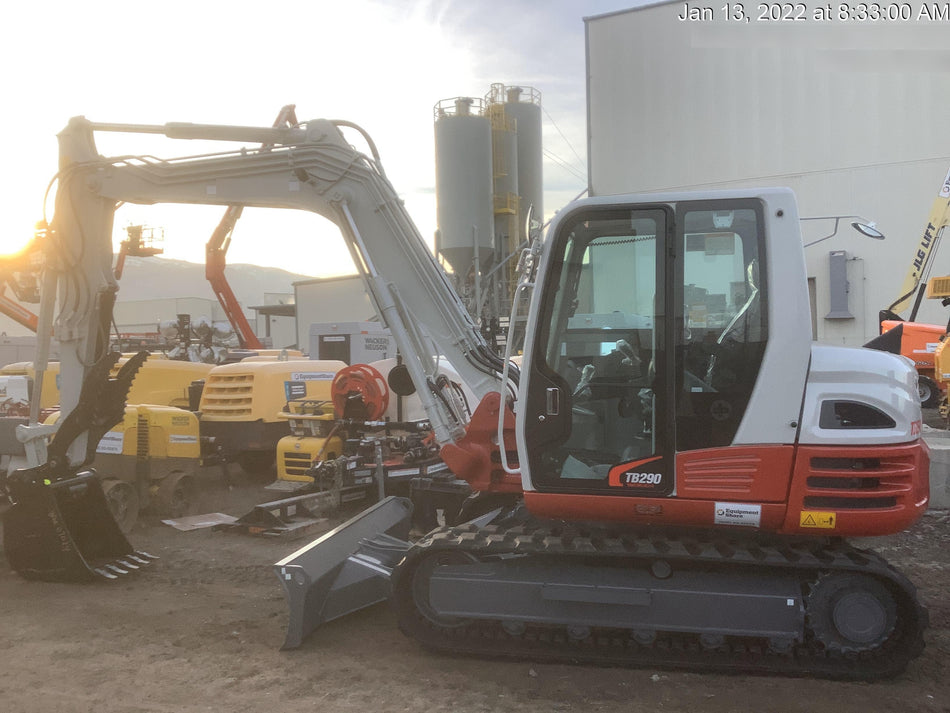 2022 TAKEUCHI TB290C