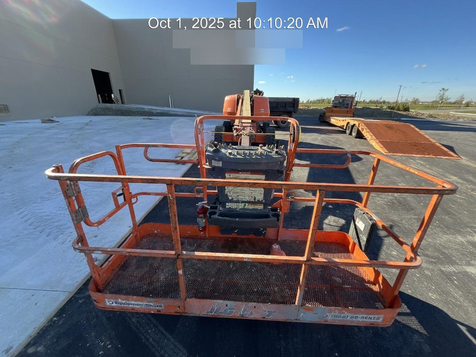 2020 JLG 660SJ