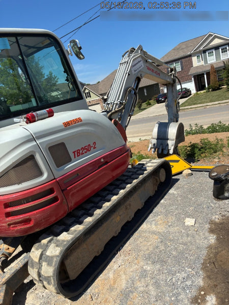 2023 TAKEUCHI TB250-2CR