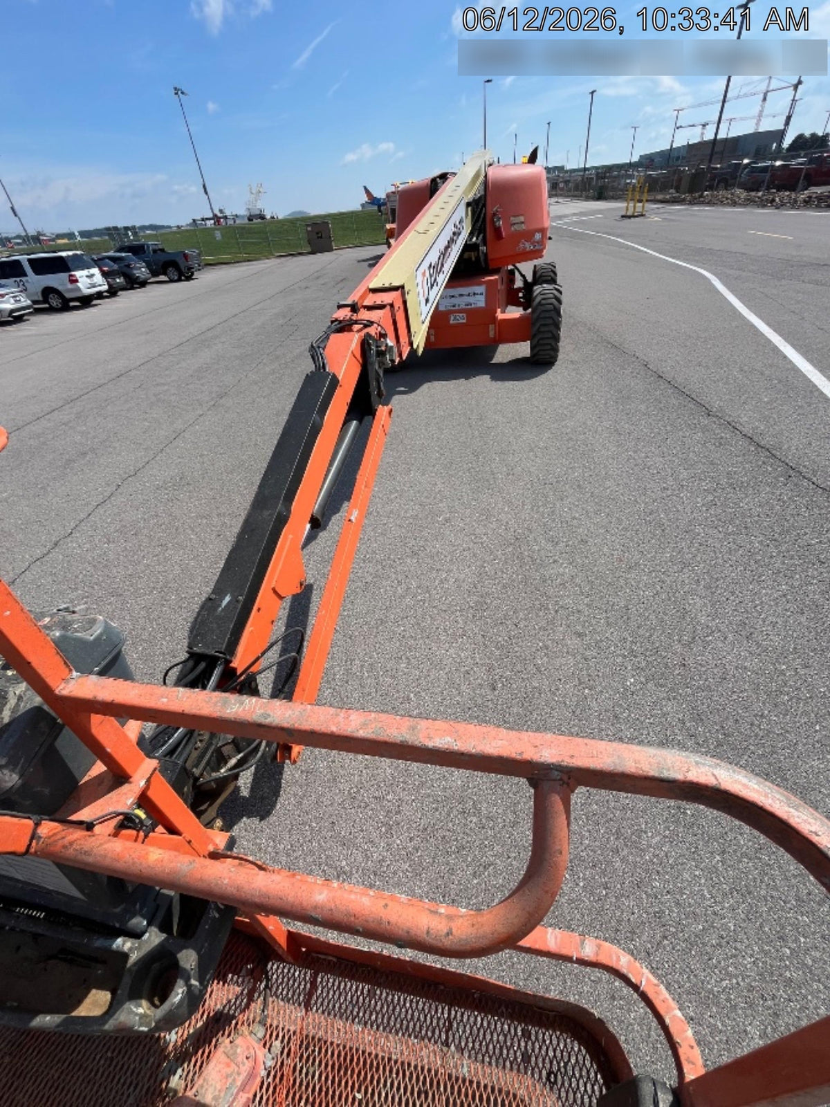 2020 JLG 660SJ