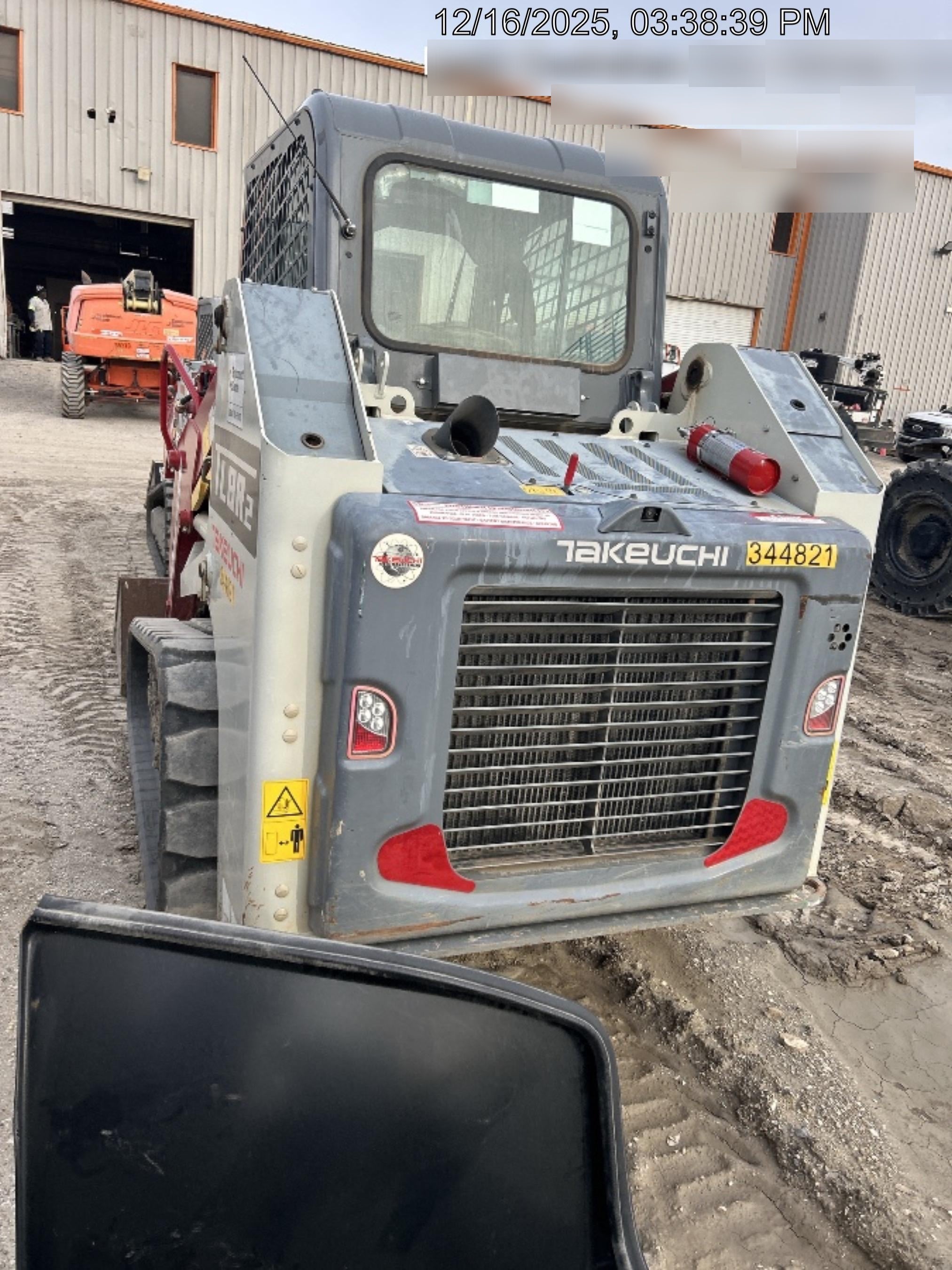 2023 TAKEUCHI TL8R2-CR