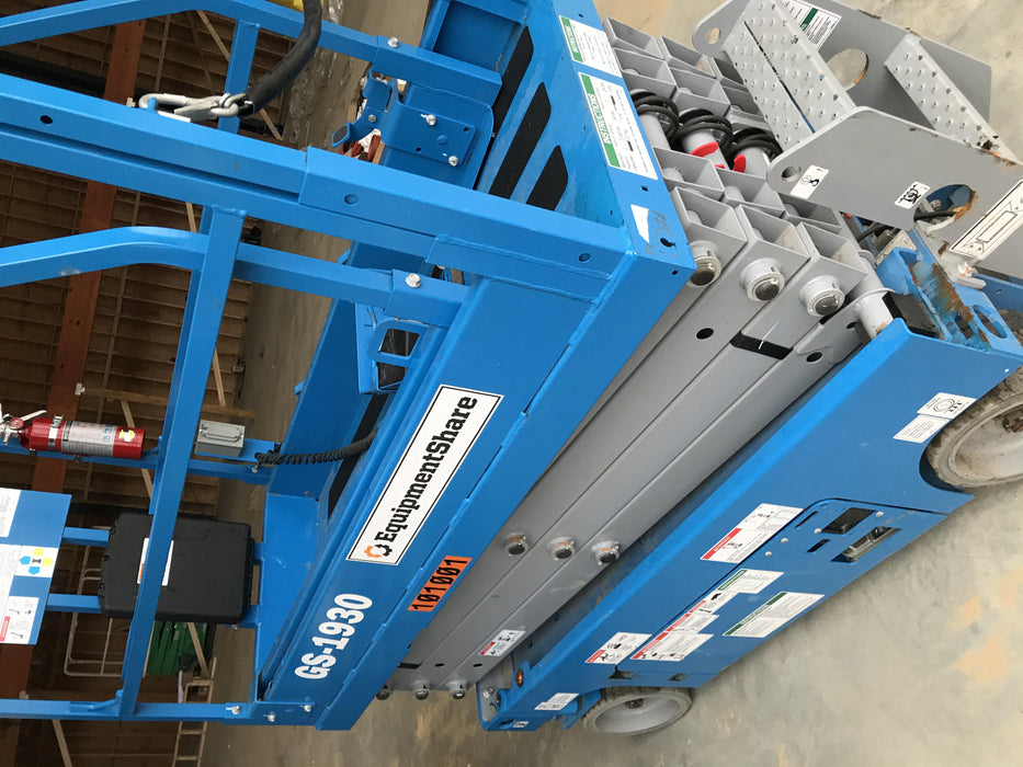 2020 Genie GS-1930 Fixed rails with chain entry gate - Pre A92.20