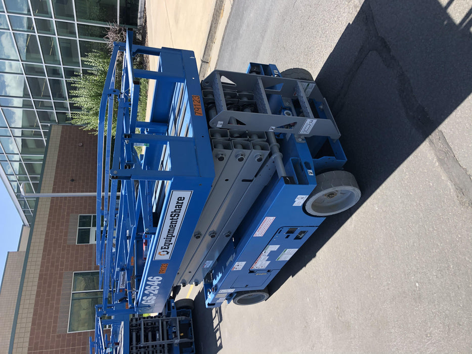 2019 Genie GS-2646 folding rails with full height swing gate