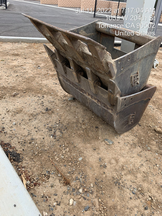 2021 DOOSAN 30" Bucket - Doosan