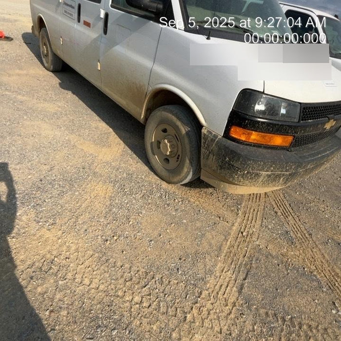 2023 CHEVROLET Express Van - Rental