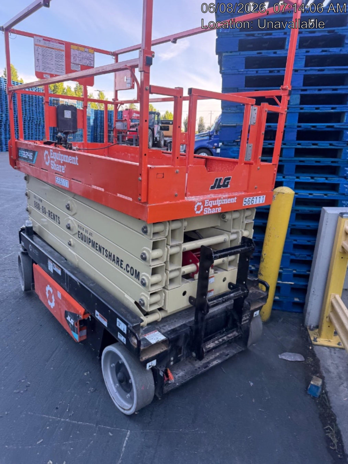 2025 JLG ES3246