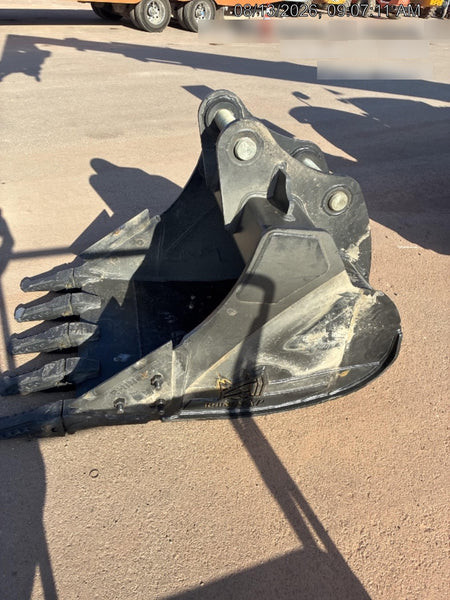 2026 RHINOX 36" Tooth Bucket - Rhinox