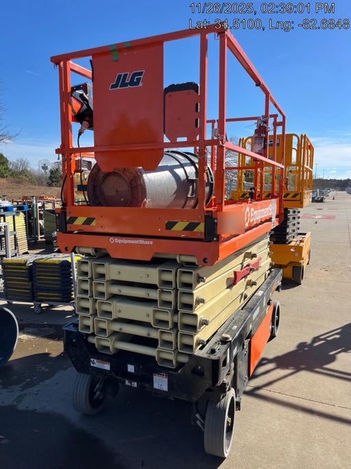 2022 JLG R4045
