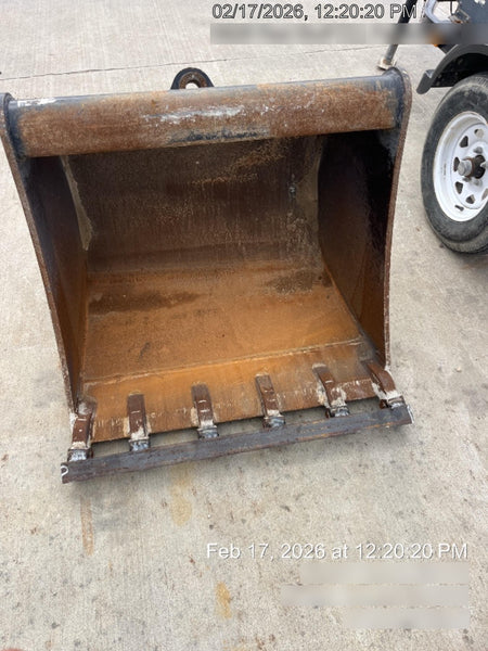 2025 TAKEUCHI 36" Bucket - Takeuchi