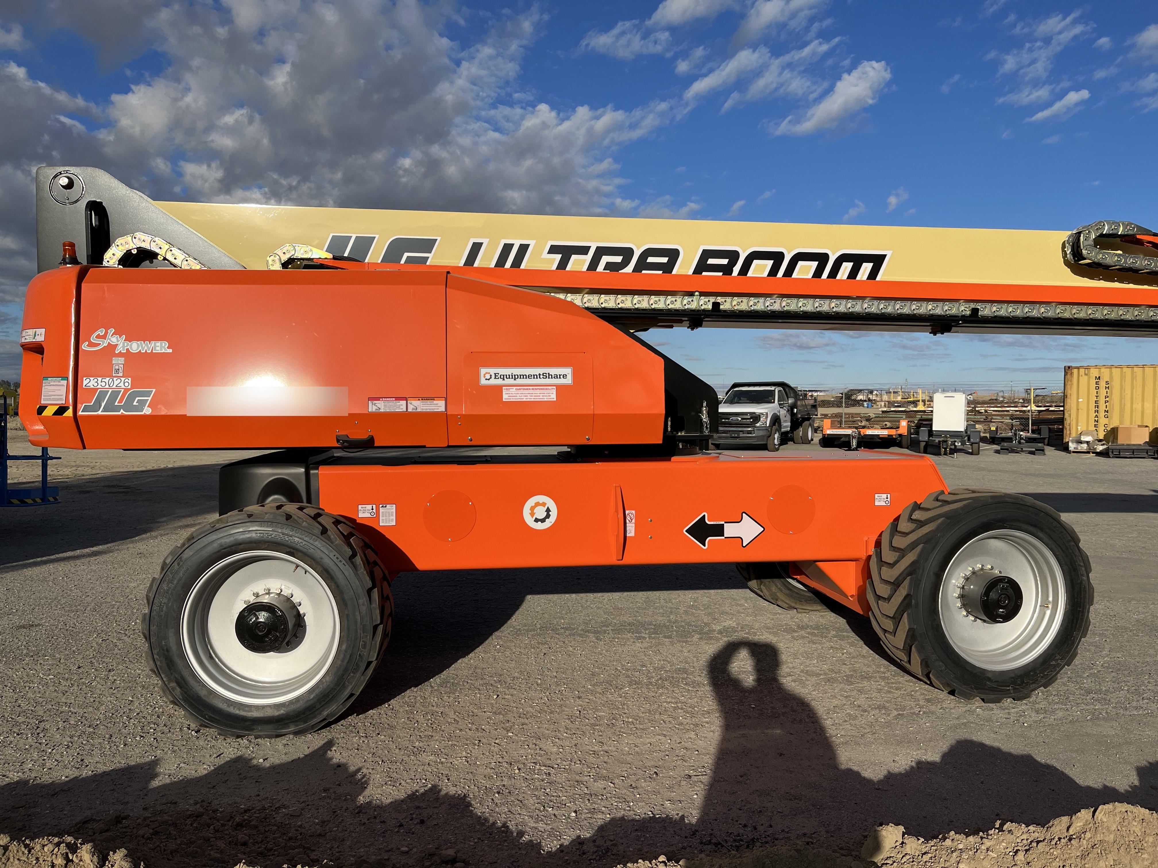 2022 JLG 1350SJP
