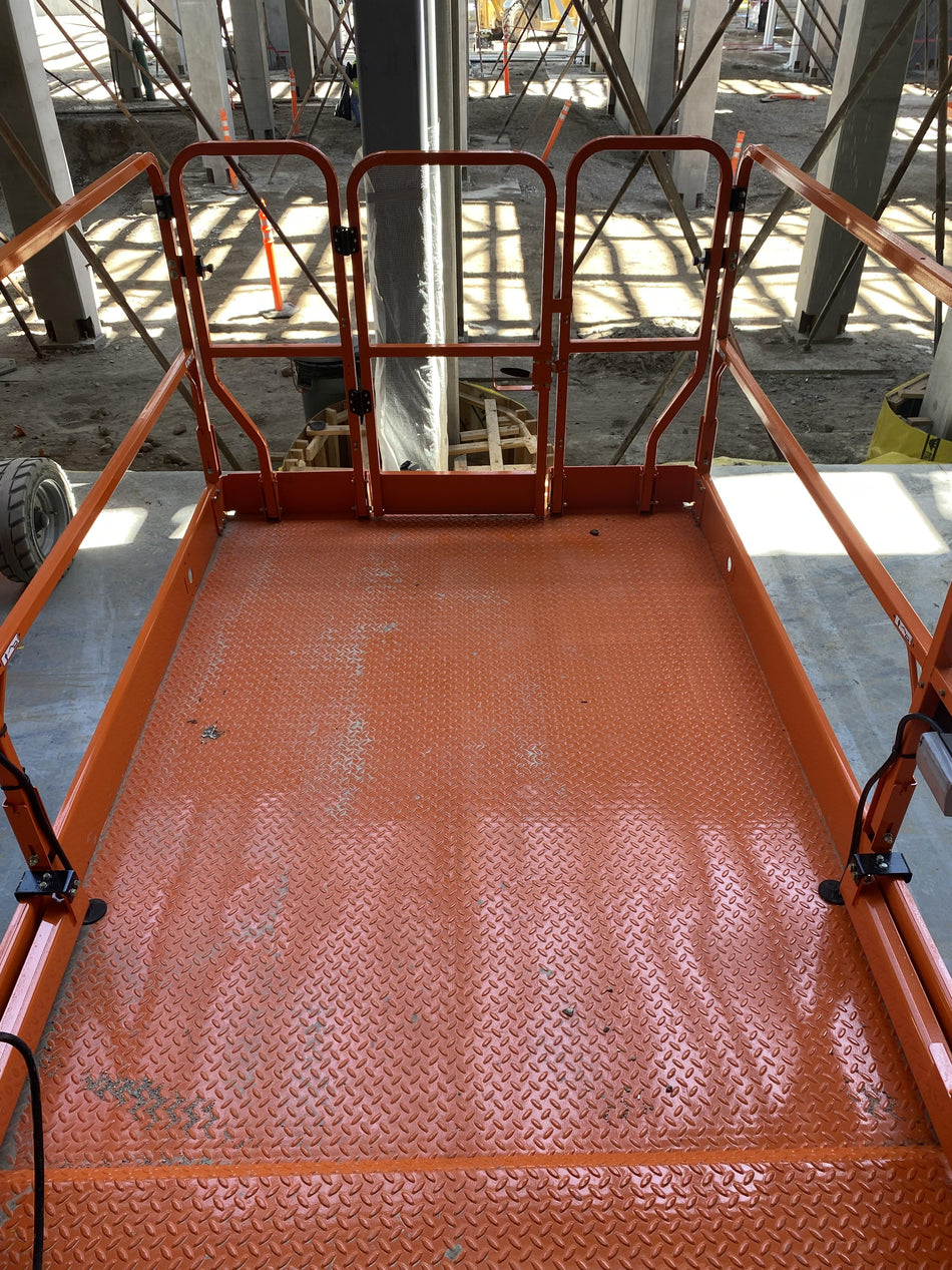 2023 JLG ERT4069