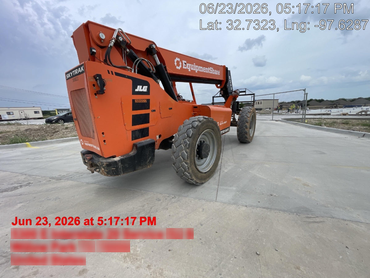 2023 SKYTRAK 8042
