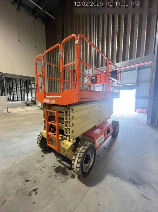 2019 JLG 4069LE Solid Non Marking Tires, Rotating Beacon