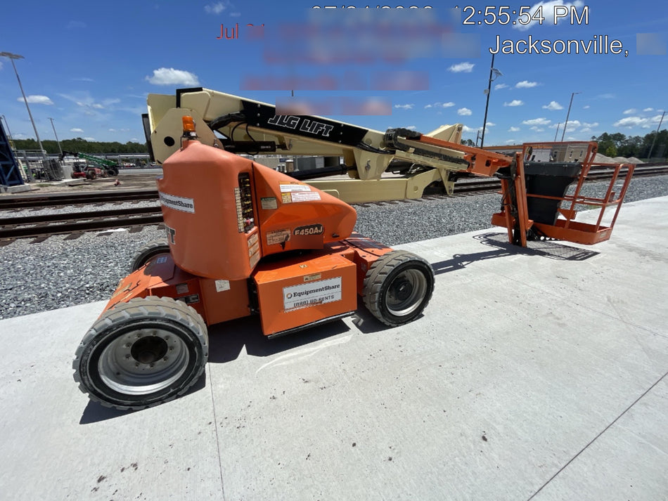 2019 JLG E450AJ