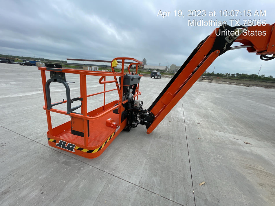 2023 JLG 660SJ