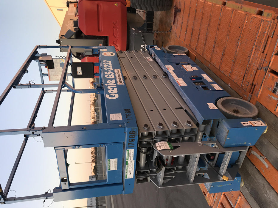 2018 Genie GS-3232 GS-3232 w/Folding rails, Half height swing gate