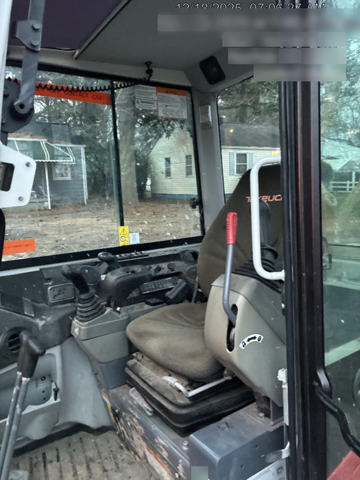 2021 TAKEUCHI TB235-2CR