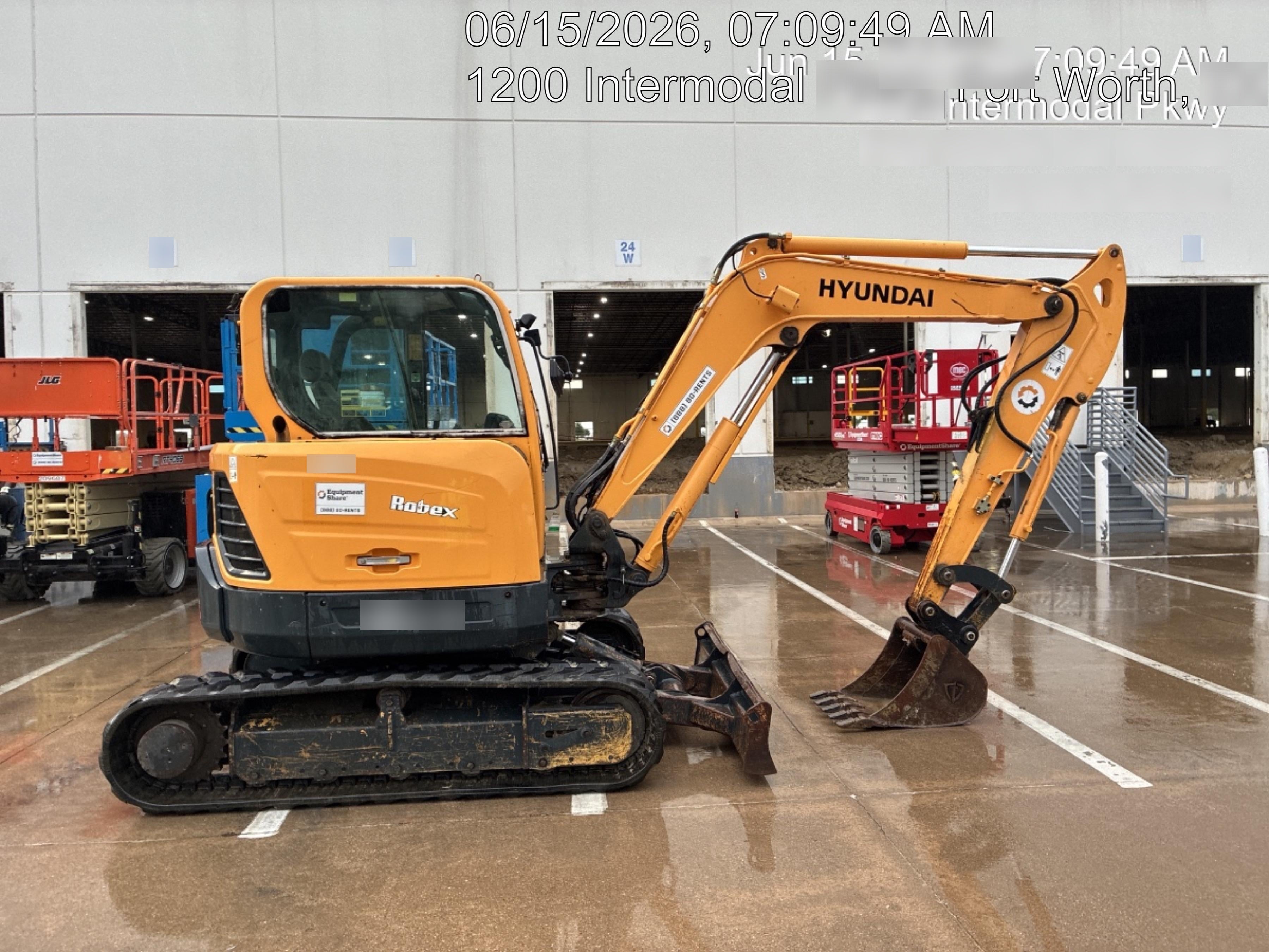 2016 HYUNDAI R60CR-9A