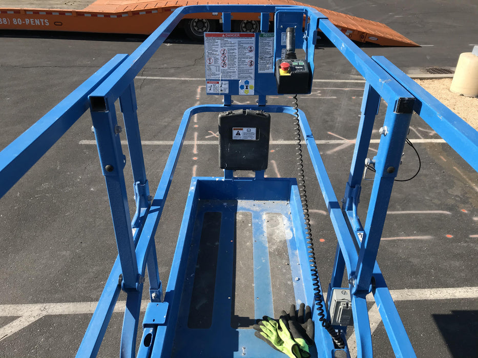 2020 Genie GS-1930 Solid Non Marking Tires, Beacon, Folding rails with half height swing gate, 800W Inverter