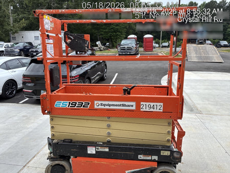 2022 JLG ES1932