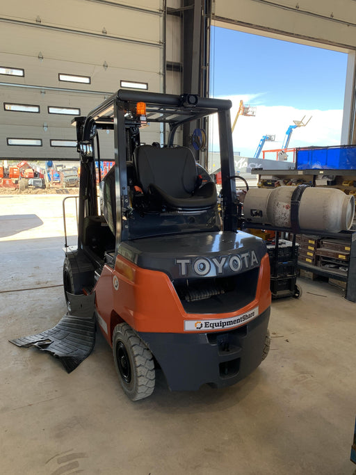 2022 TOYOTA 50-8FGU25