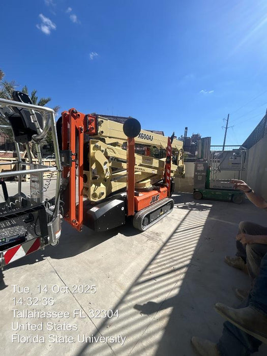 2025 JLG X600AJ