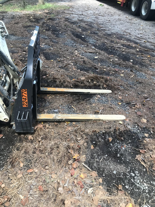 2022 PALADIN 48" Pallet Forks - Paladin