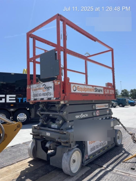 2018 Skyjack SJIII-3219 Skyjack SJIII3219 Scissor Lift w/Trojan Batteries