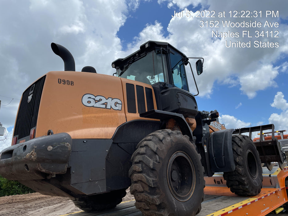 2018 Case 621G CLOSED CAB, JRB 416 STYLE HYD COUPLER