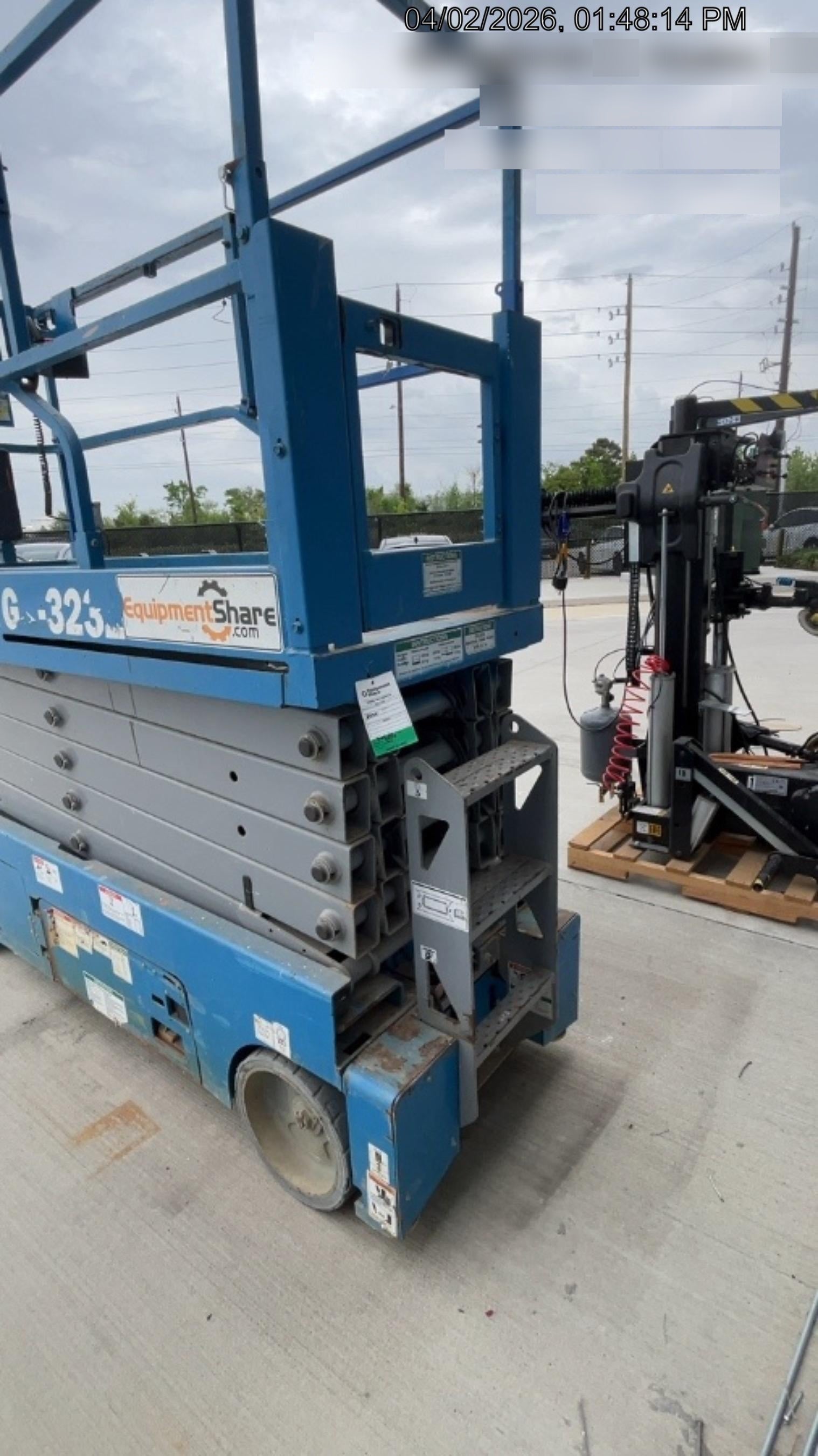 2017 GENIE GS-3232