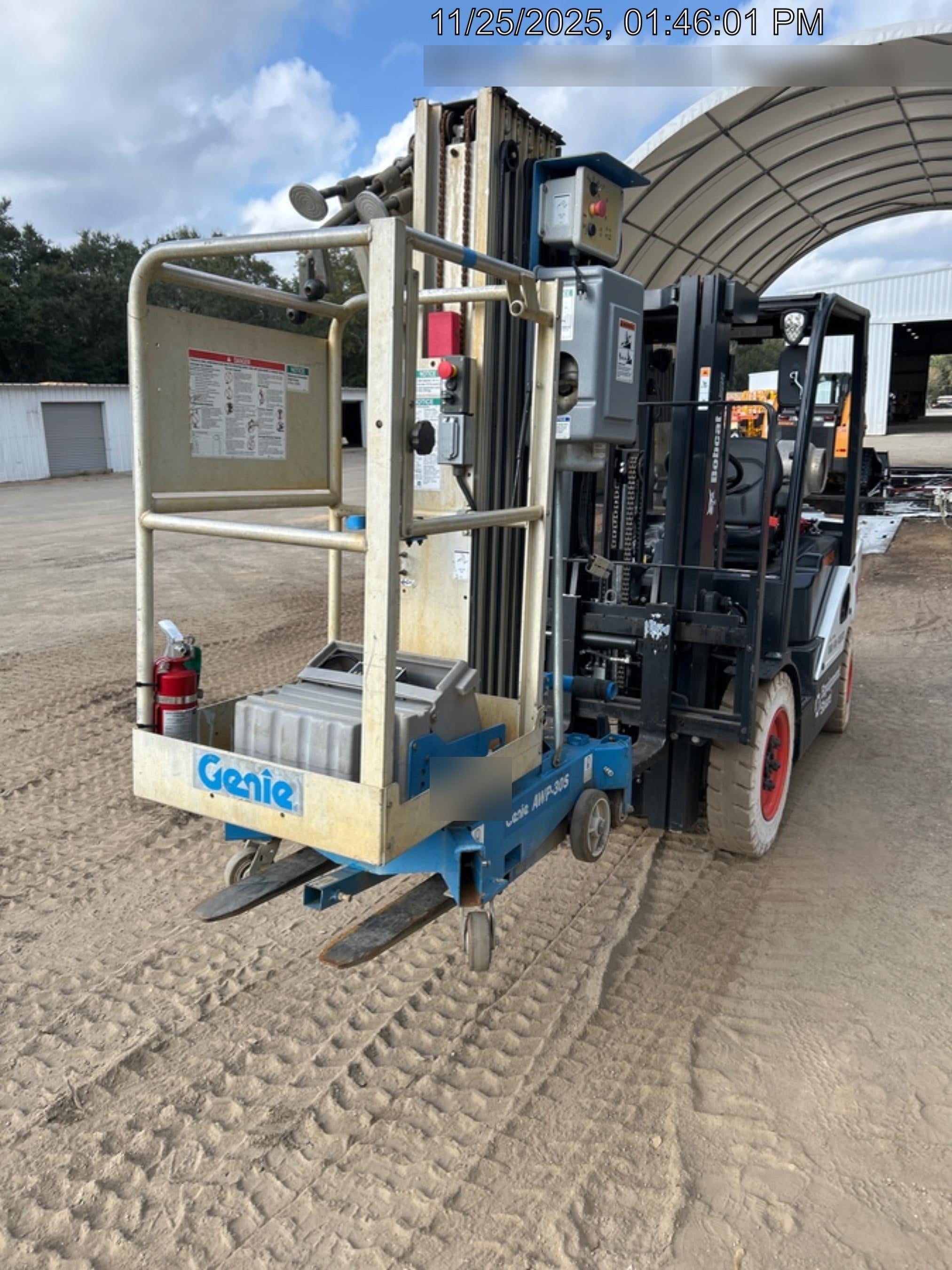 2019 GENIE AWP-30S