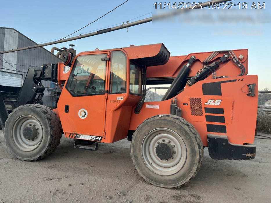 2020 Skytrak 10054 74 Hp, Cab/Heat/Air, FF Tires, Work Lights, Beacon, Aux Hydraulics, Back up Alarm, Lifting Eye, ES Decals