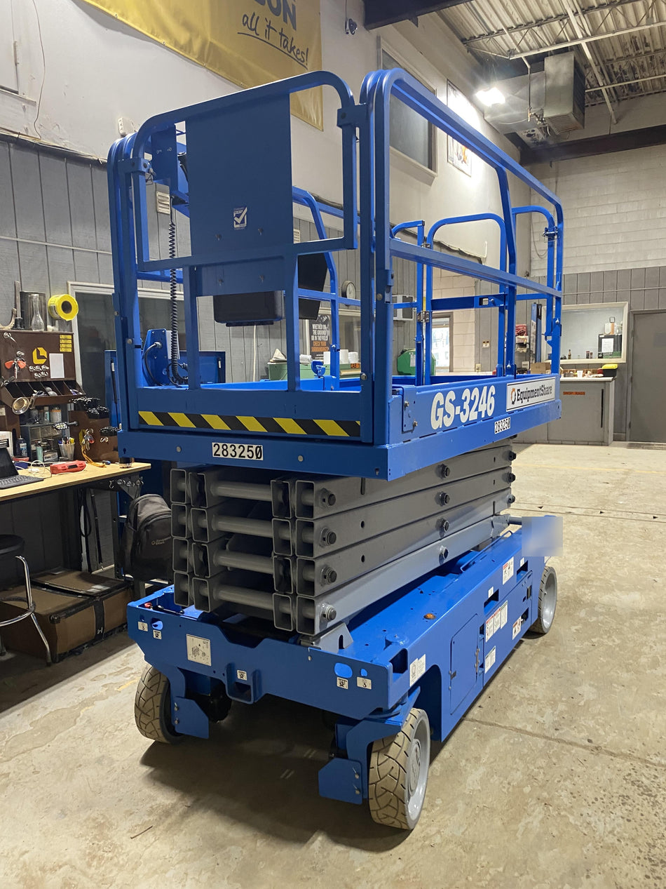 2022 GENIE GS-3246