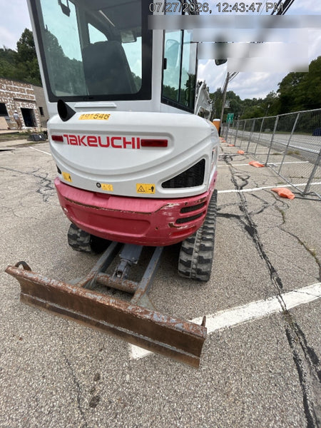2021 TAKEUCHI TB235-2CR