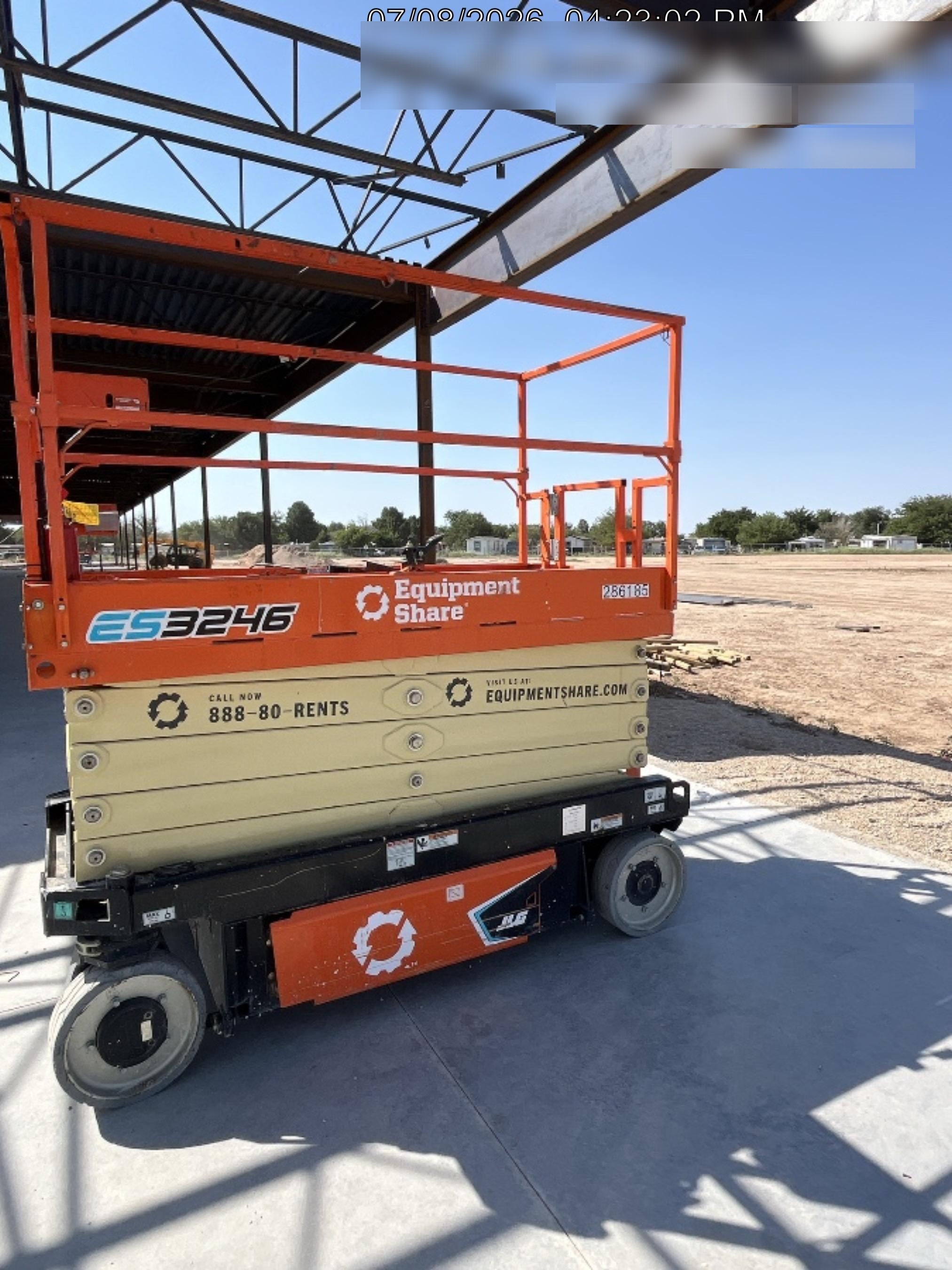 2022 JLG ES3246