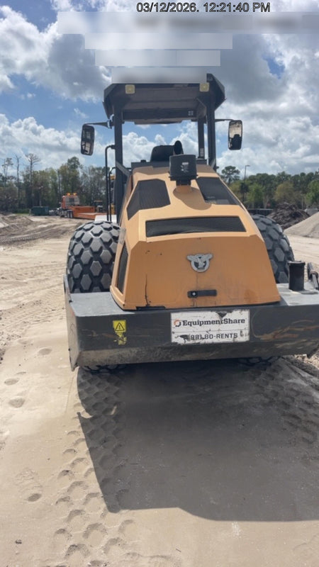 2022 CASE SV211E