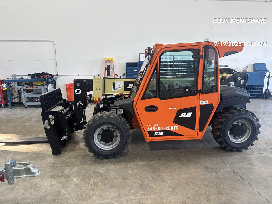 2025 JLG 519
