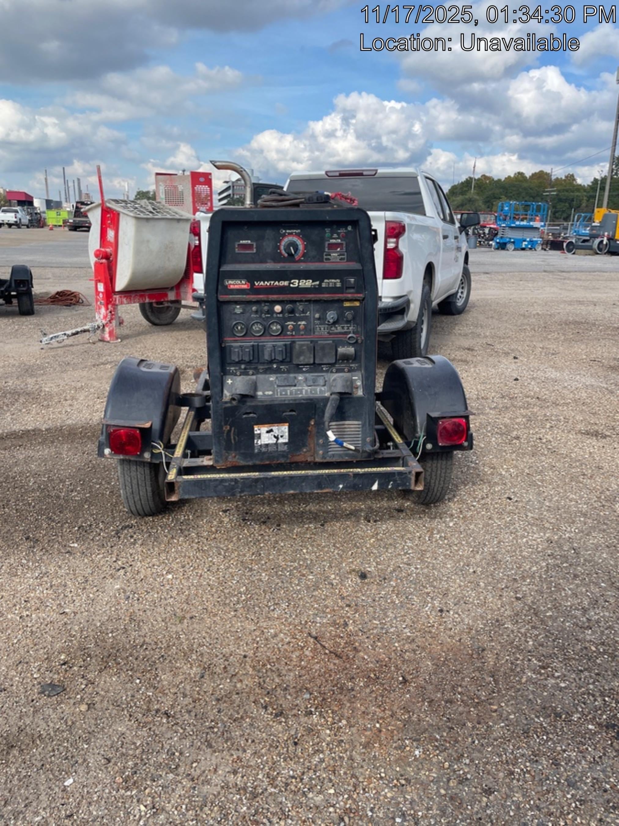 2021 Lincoln Electric Vantage 322 Vantage 322 Ready Pak 3 w/ Decals, ORANGE (includes trailer, cable rack, fender light kit) NO Telematics