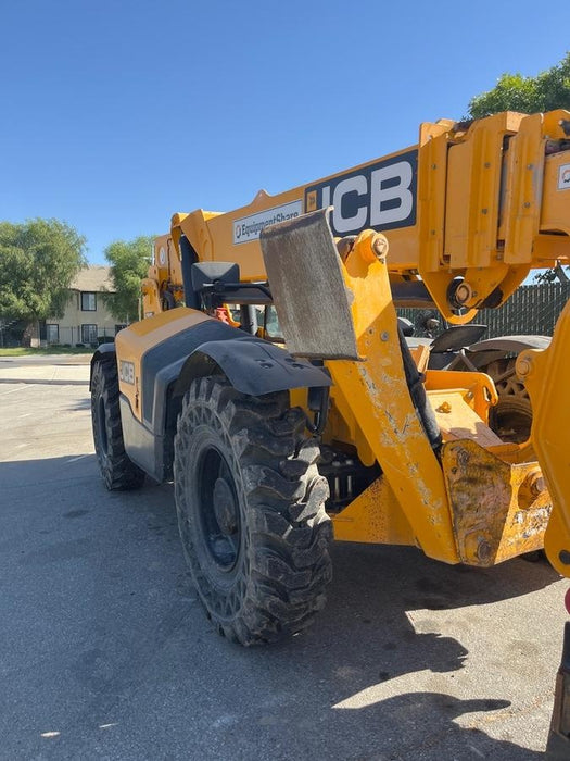2019 JCB 510-56 74 HP w/Open ROPS, Beacon, Aux Hydraulics, Worklights, Solid Tires w/60" Carriage/Forks