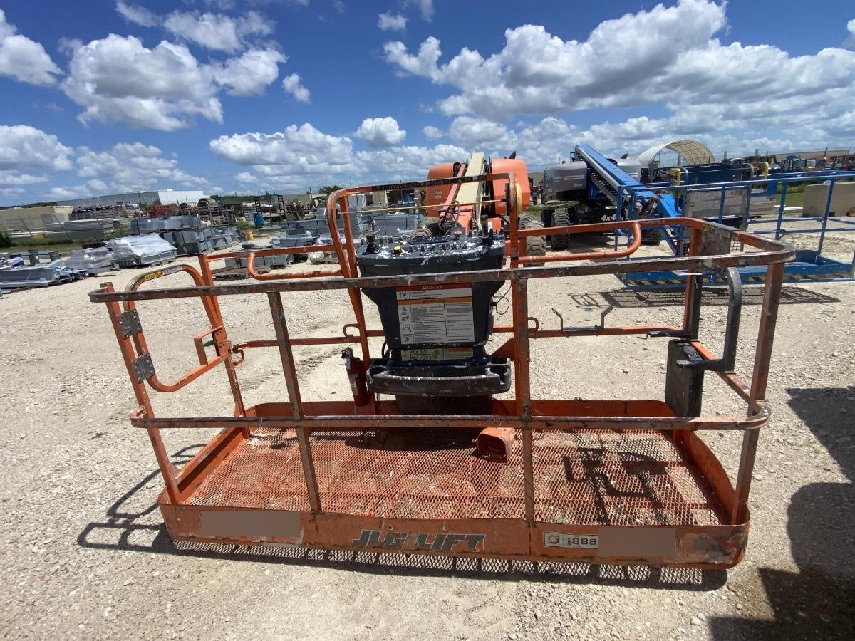 2021 JLG 660SJ