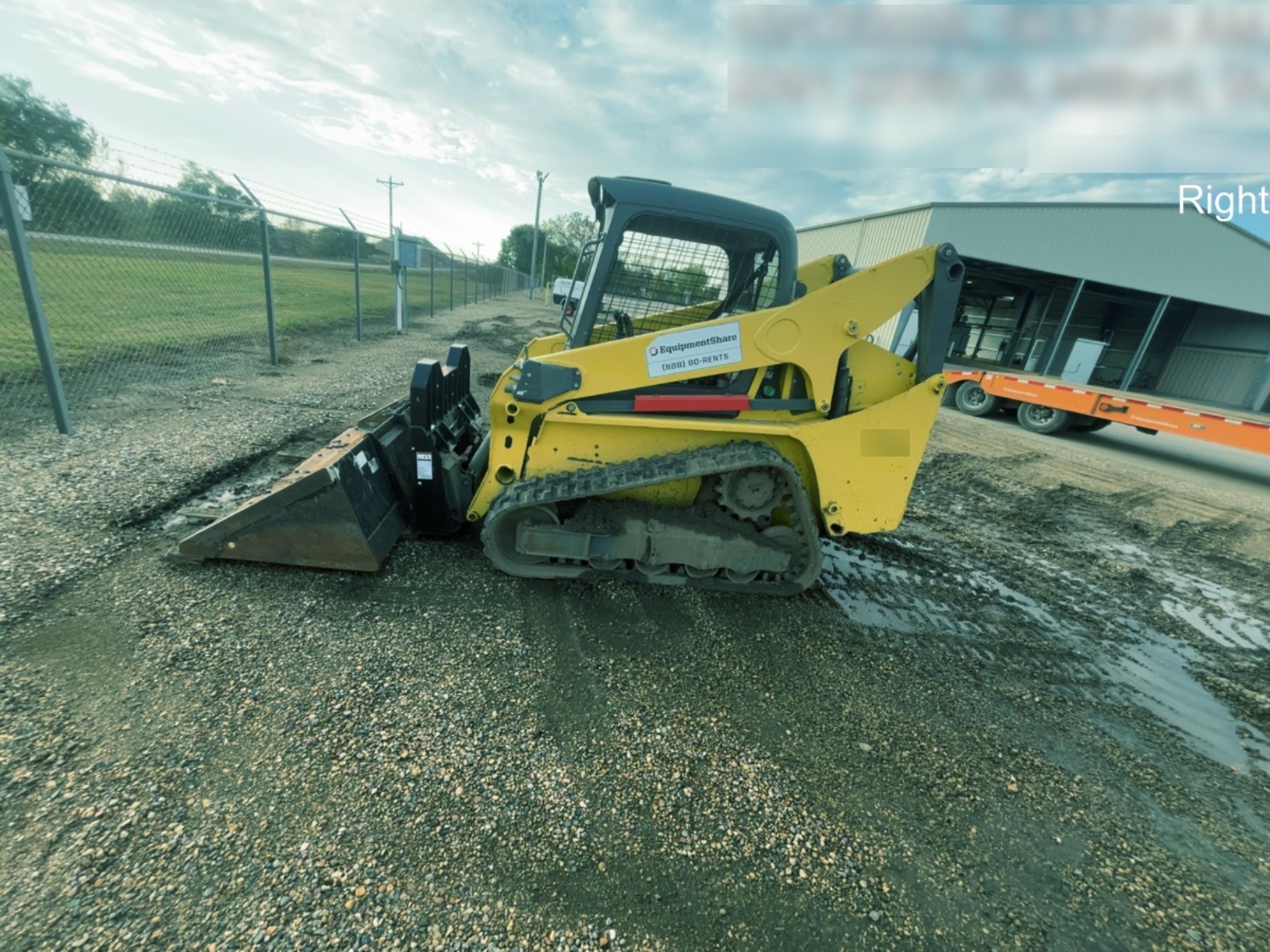 2018 Wacker Neuson ST31 ST31 8k Tracked Skid Loader, Canopy, 2 speed, Bucket Leveling , Selectable EH Controls, Variable speed fan, Cyclonic precleaner, 75" Bucket LP w/ smooth bolt on edge