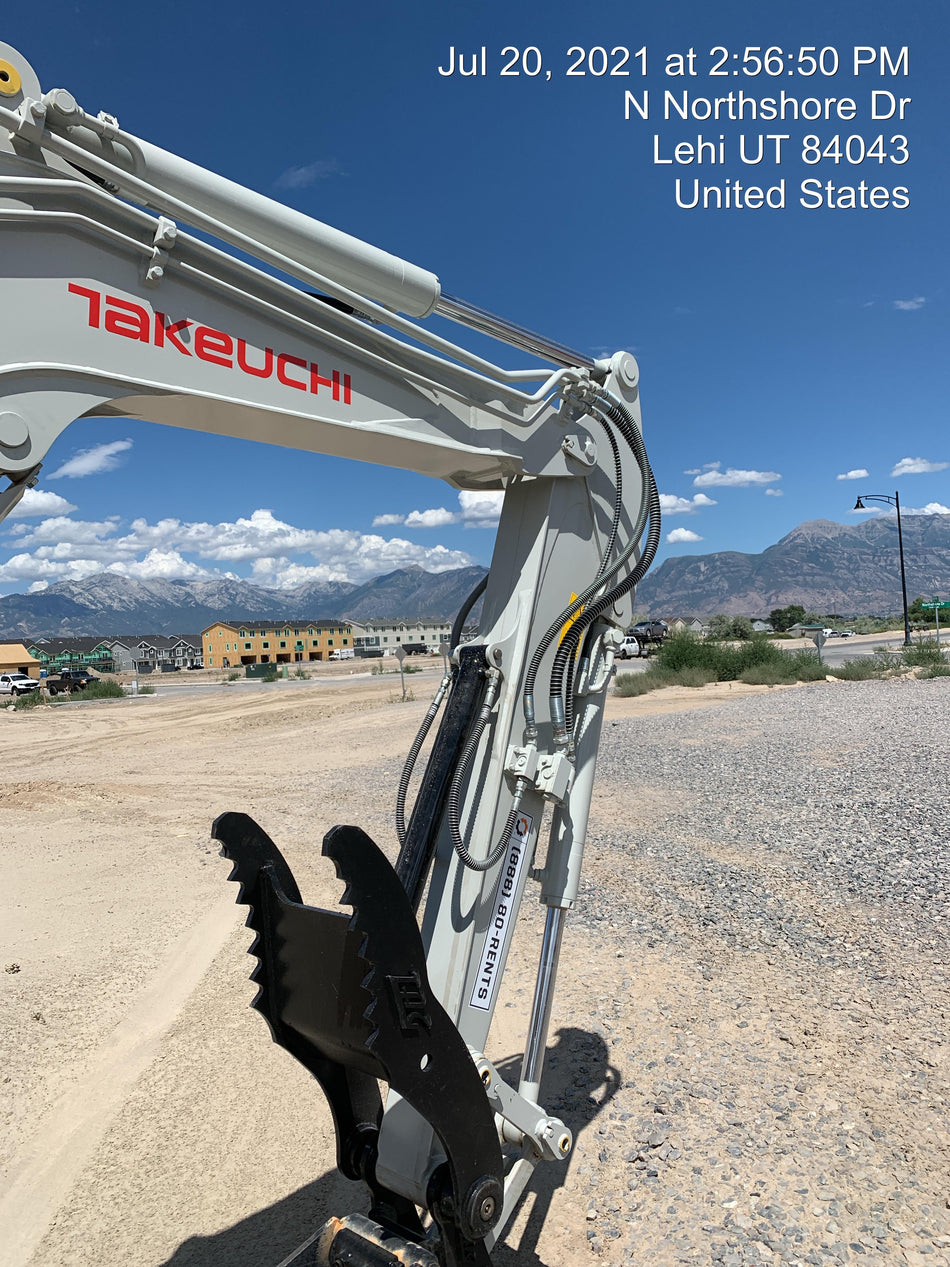 2021 TAKEUCHI TB260