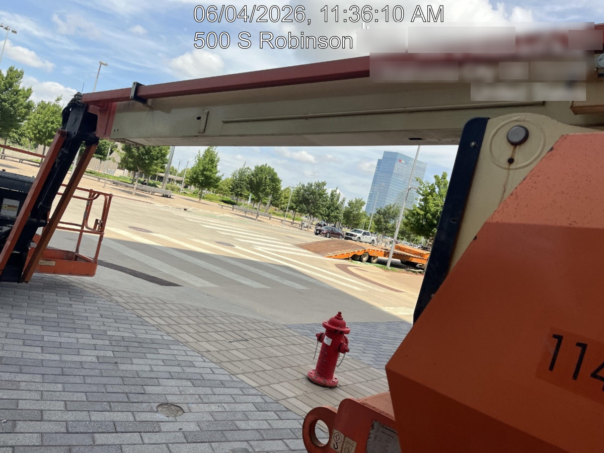 2021 JLG 800AJ