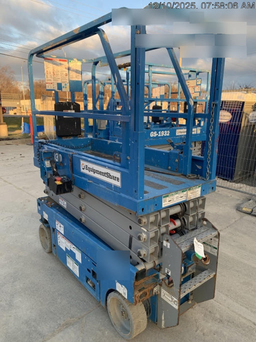 2019 Genie GS-1930 Fixed rails with chain Entry