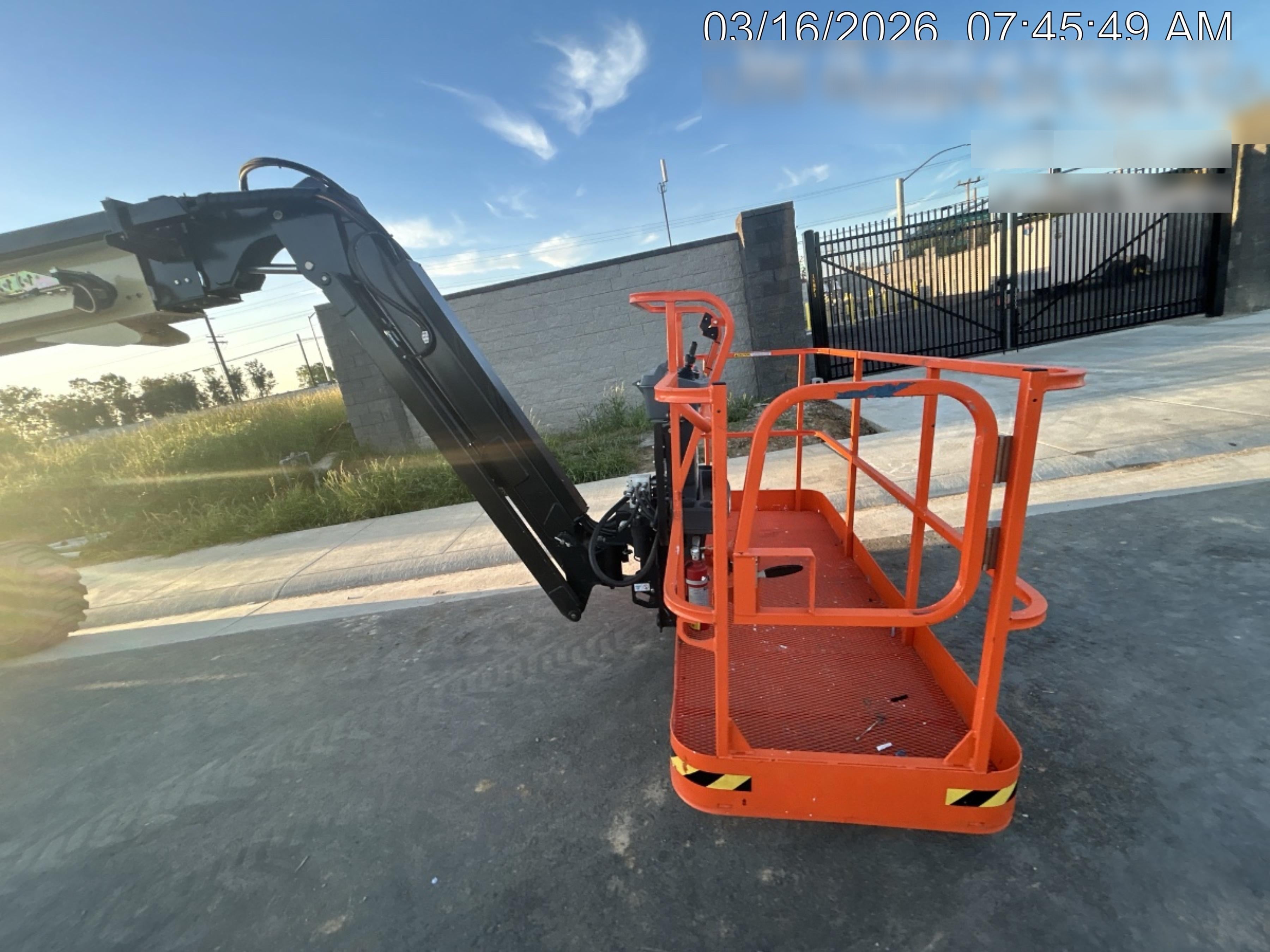 2025 JLG 660SJ
